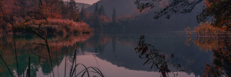 Calm lake at Plitvice Lakes