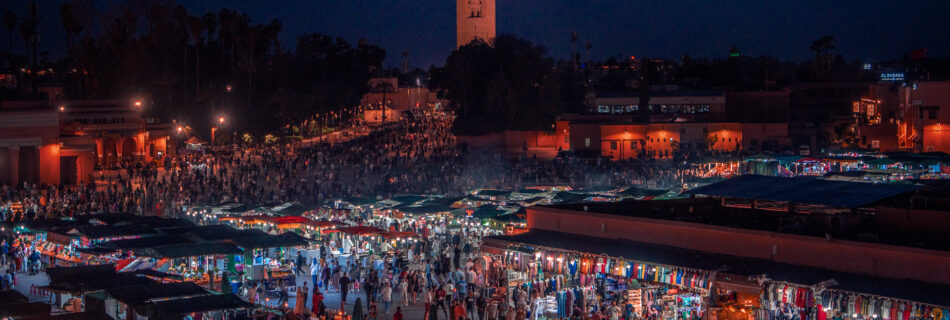 Jemaa-el-Fnaa-market-sunset-view-from-Le-Grand-Balcon-du-Cafe-Glacier-crowd