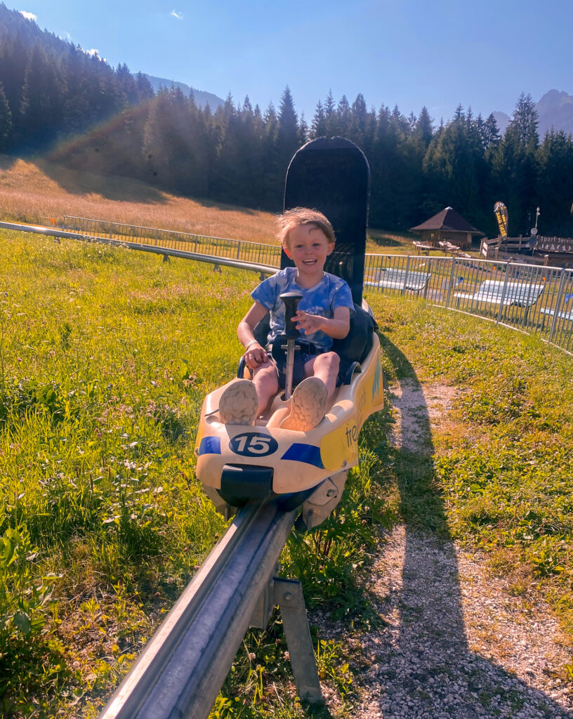 Fun-Bob-Alpine-Coaster-dolomites-family-activity-happy-end