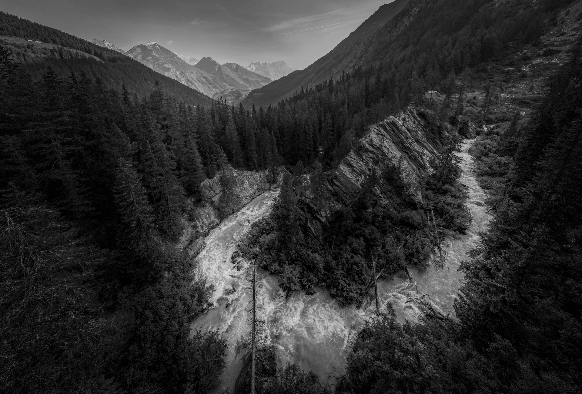Monte-Bianco-Family-road-trip-in-Northern-Italy-Rutor-Waterfalls-River-bend