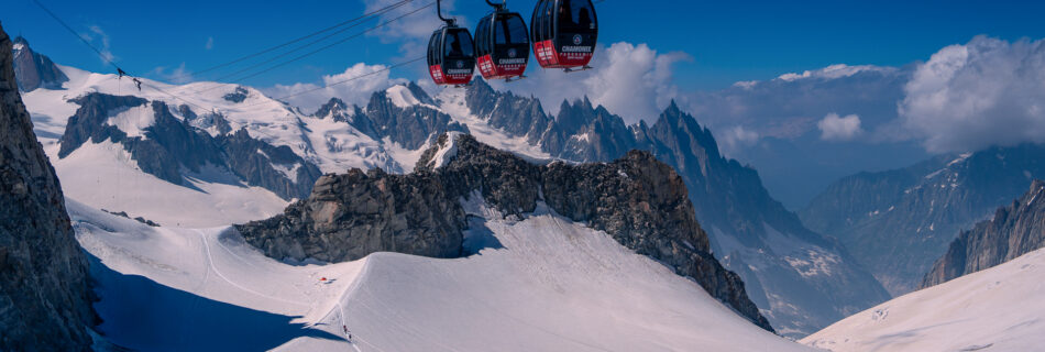 Monte-Bianco-valley-Family-road-trip-in-Northern-Italy-Skyway-Monte-Bianco-Punta-Helbronner-Terrace