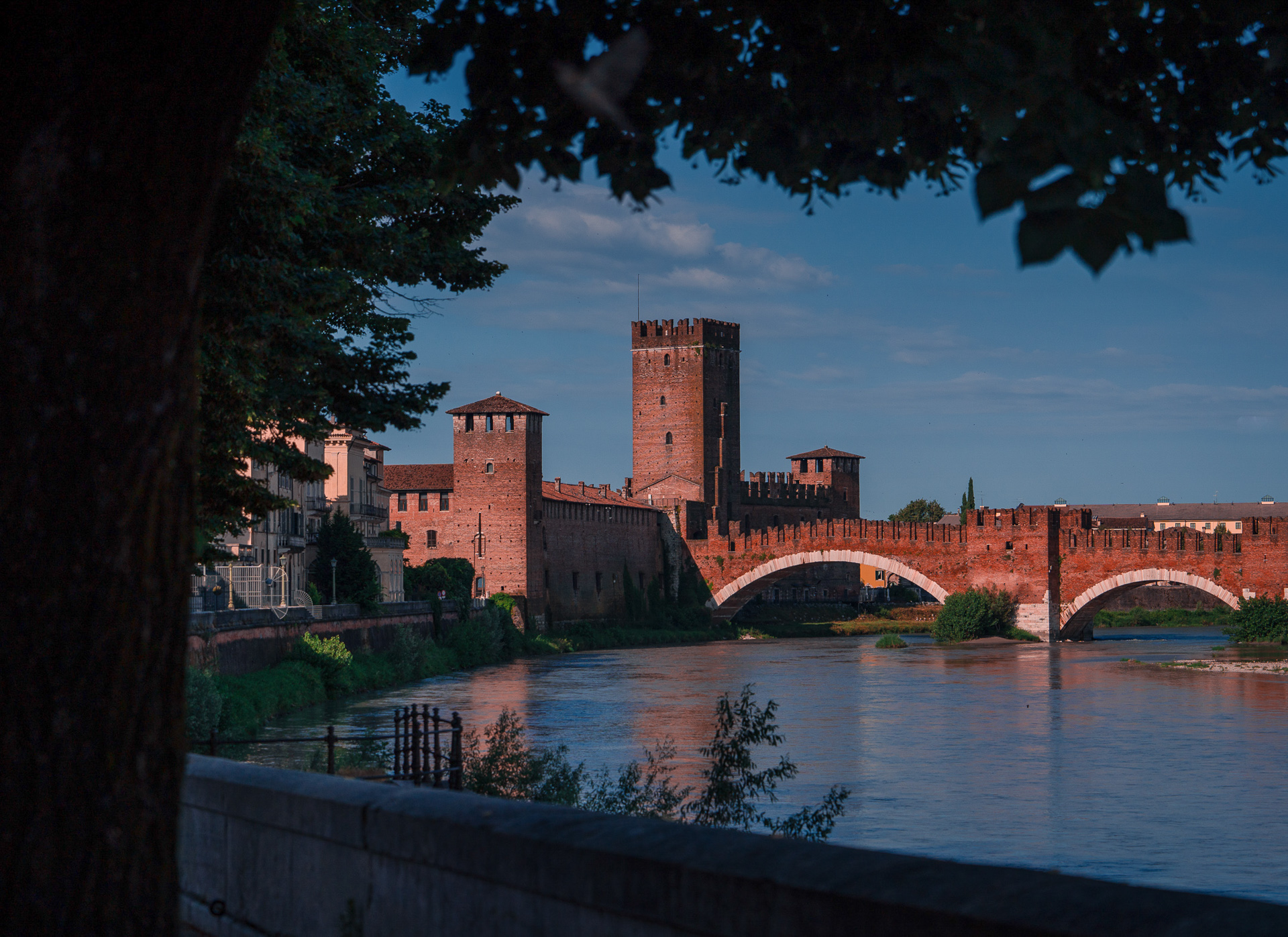 Verona-river-castle-view-Family-road-trip-in-Northern-Italy