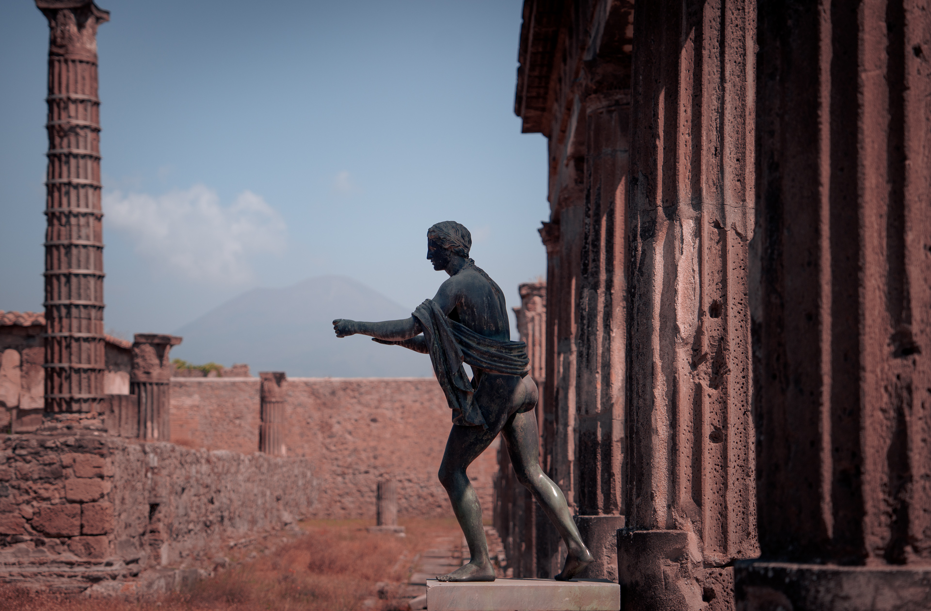 Pompei Scavi Archeologici - Statue Pillars and Vesuvius