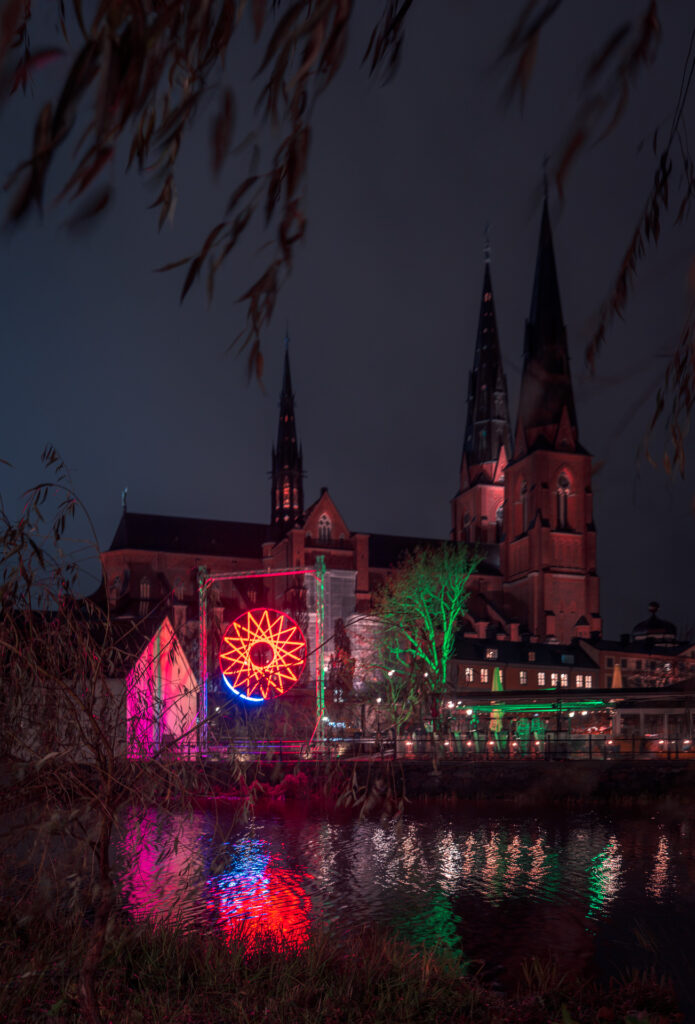 Allt Ljus på Uppsala Light Art Festival – Dreamcatcher in front of Uppsala Domkyrka - Uppsala Sweden 2025