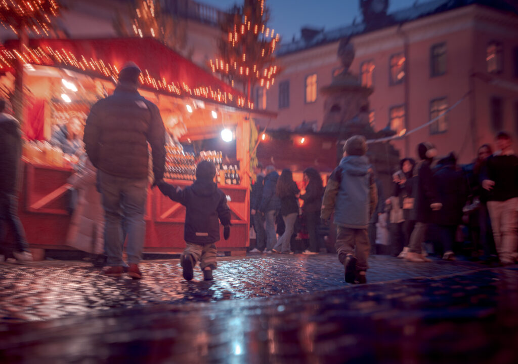 Christmas Market Stockholm Gamla Stan Stortorget - Dad wtih kids