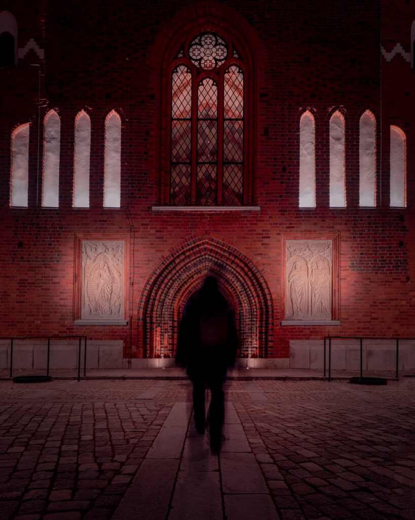 Västerås domkyrka - Night Entrance Close-up