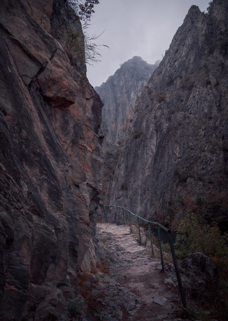 Trail between Cliffs at Matka Canyon Trail - National Park - North Macedonia - Photography Road Trip in the Balkans
